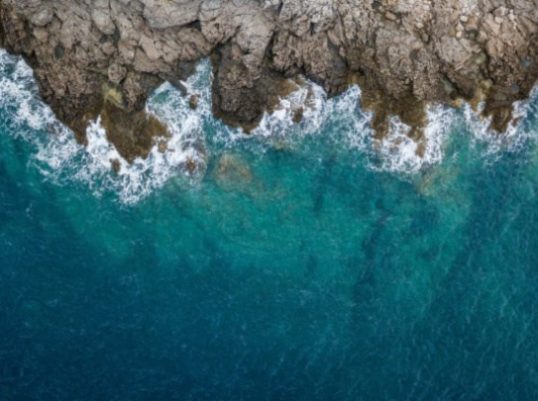 Scientists produce green hydrogen from seawater